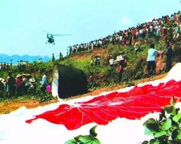 派送 中国航天史有哪些「第一次」？尊龙凯时app平台神秘航天礼物免费(图10)